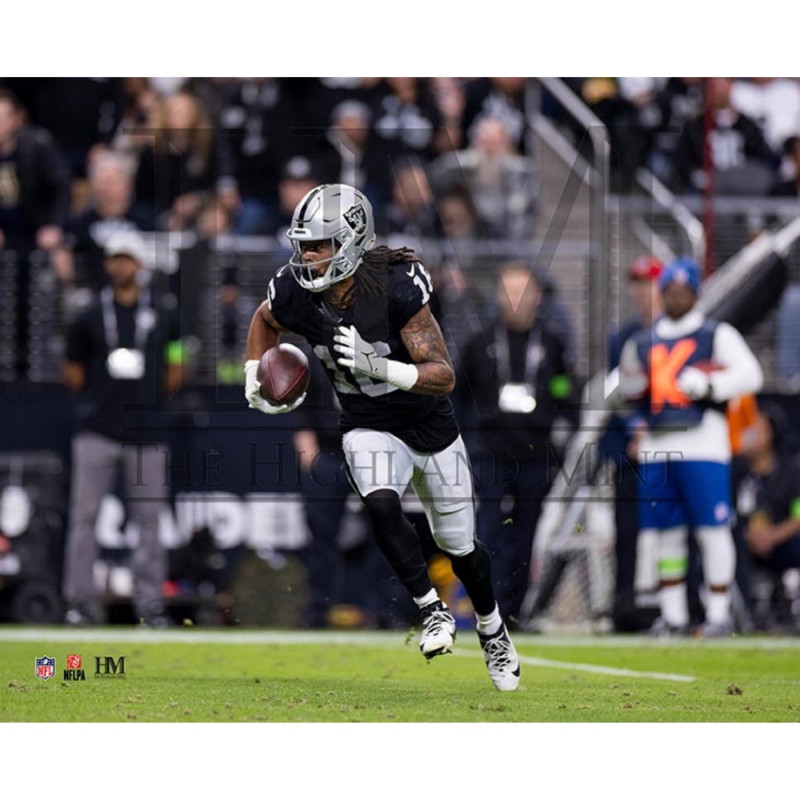 JAKOBI MEYERS RUNNING UP FIELD 8X10 PHOTO