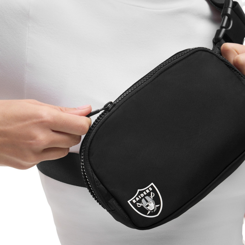 LULULEMON RAIDERS EVERYWHERE BELT BAG